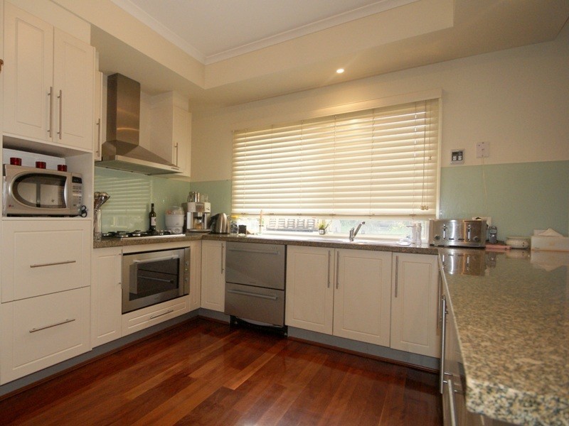 35 Cantala Street, Pascoe Vale South VIC 3044