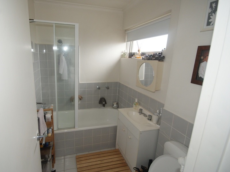 8/32 Richardson Street, Essendon VIC 3040