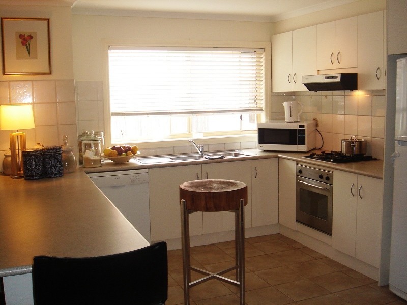 10 Tarquin Place, Hillside VIC 3037