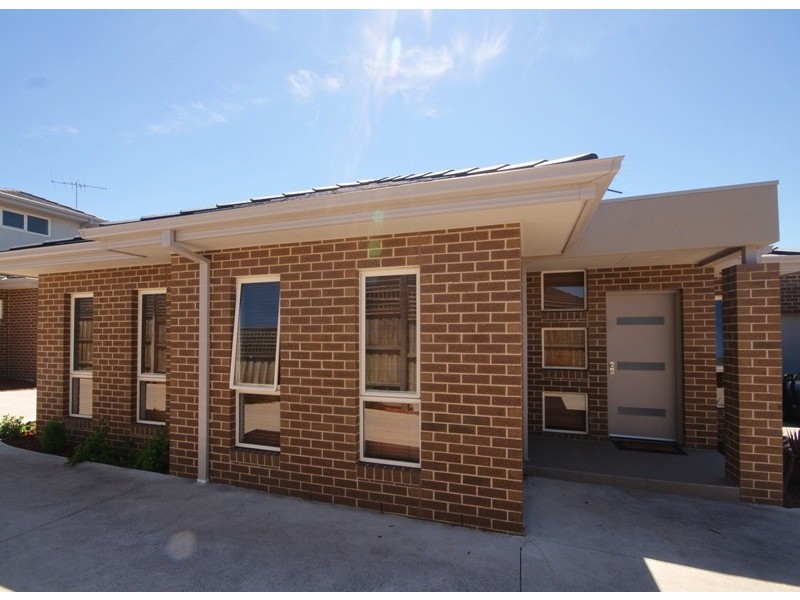 2/33 Grandview Street, Glenroy VIC 3046