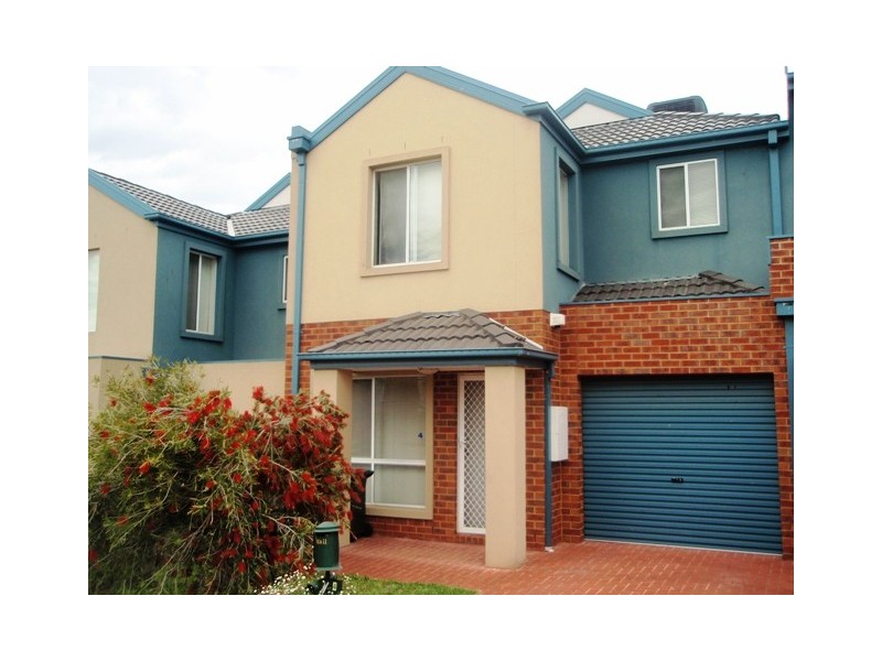 4 Seggan Circle, Gowanbrae VIC 3043