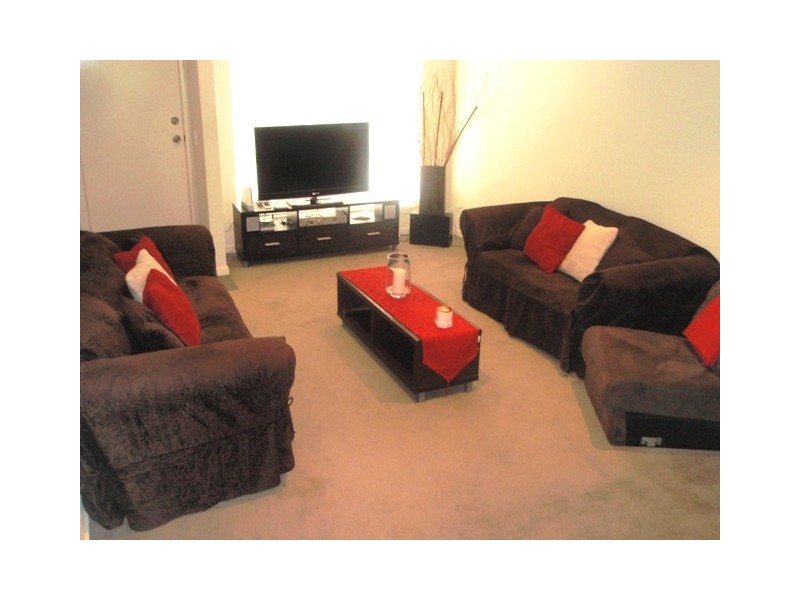 4 Seggan Circle, Gowanbrae VIC 3043