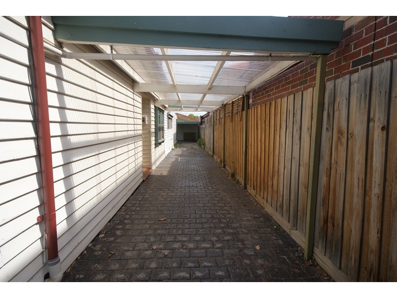 15 Woolley Street, Essendon VIC 3040