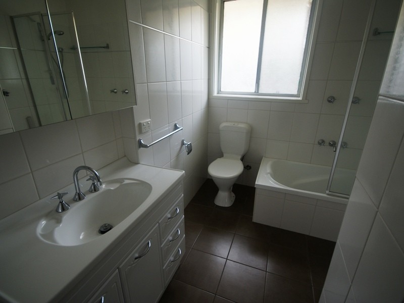 8/20 Grevillia Road, Oak Park VIC 3046