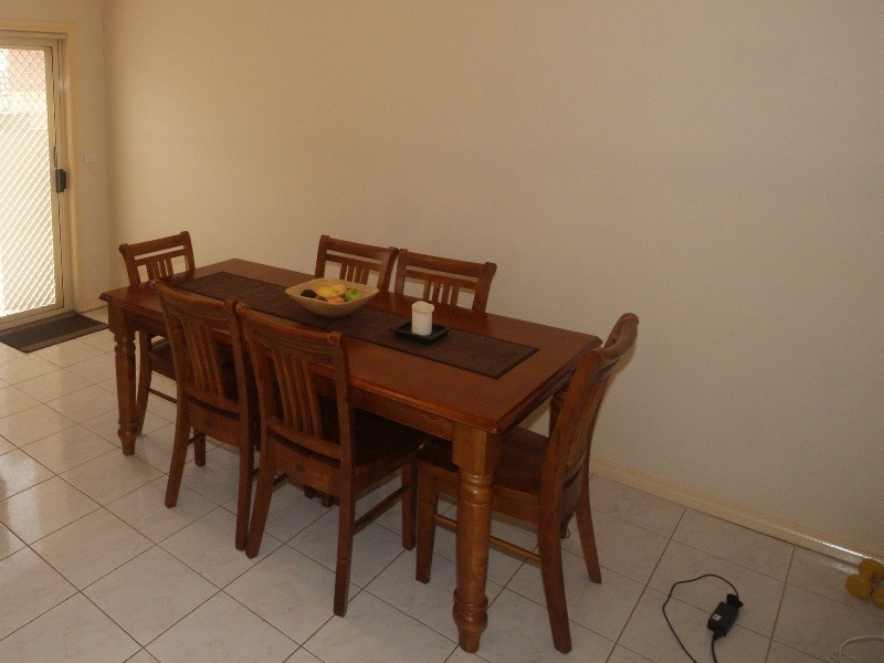 2/60 Deakin Street, Essendon VIC 3040