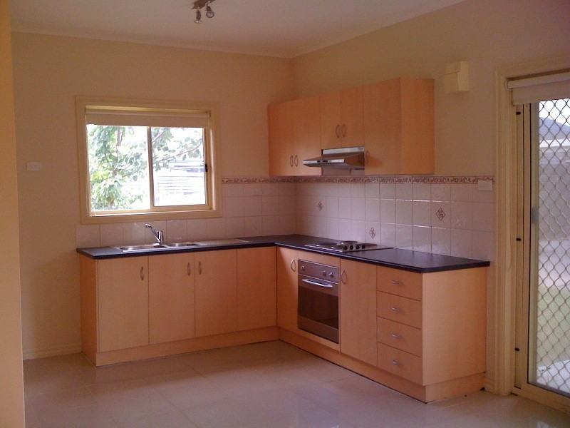 6 Pollock Court, Delahey VIC 3037