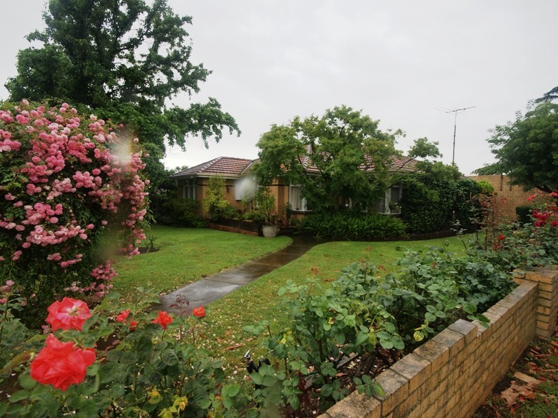 34 Rosehill Road, Niddrie VIC 3042