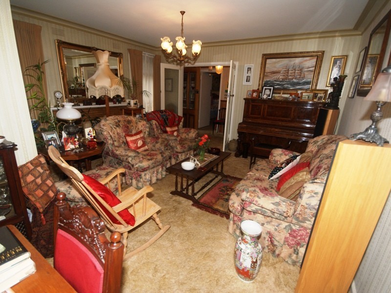 34 Rosehill Road, Niddrie VIC 3042