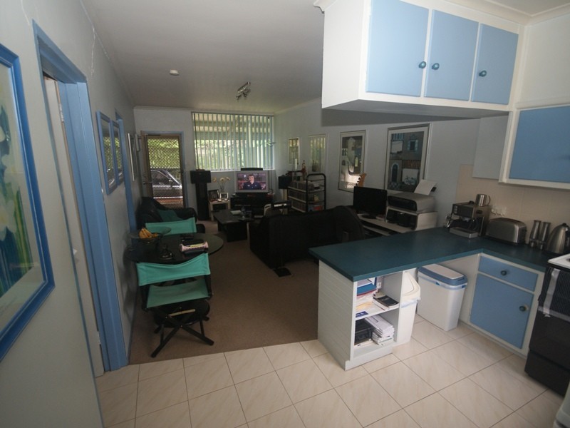 8/37 Raleigh Street, Essendon VIC 3040