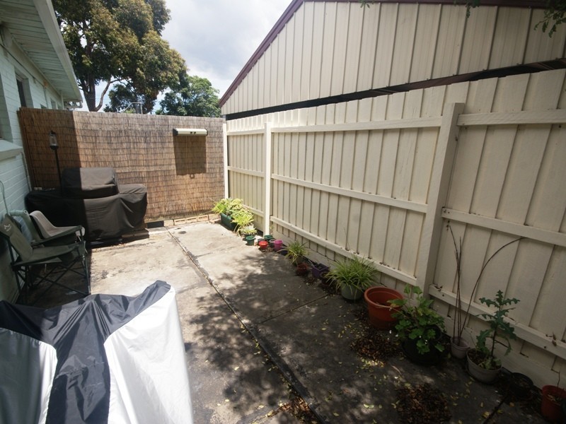 8/37 Raleigh Street, Essendon VIC 3040