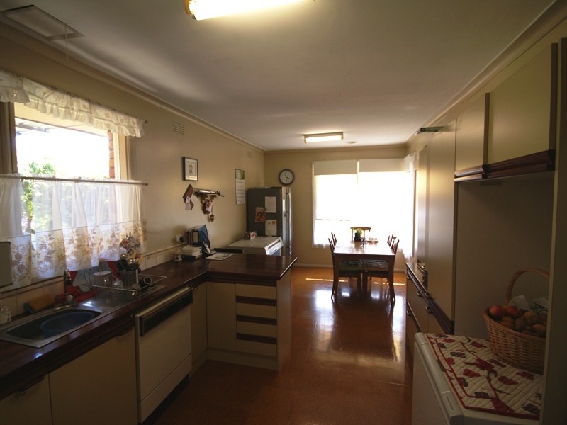 23 Ronald Grove, Keilor East VIC 3033