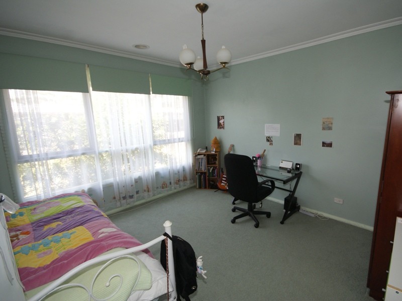 23 Ronald Grove, Keilor East VIC 3033
