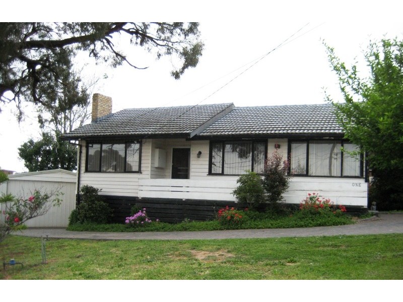 1 McKenna Street, Avondale Heights VIC 3034