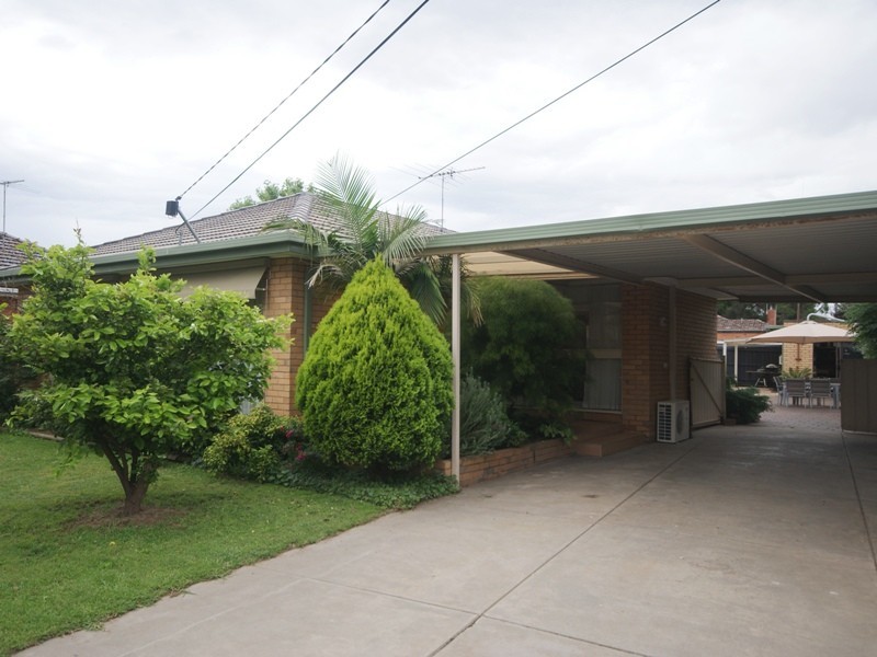 36 Lincoln Drive, Keilor East VIC 3033