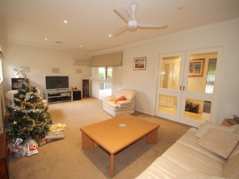 36 Lincoln Drive, Keilor East VIC 3033