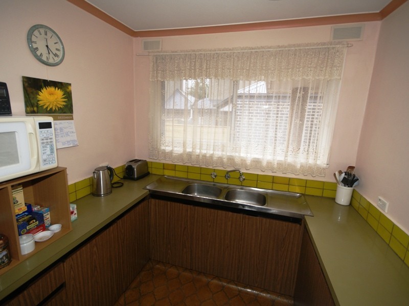 1/43-45 Hart Street, Airport West VIC 3042