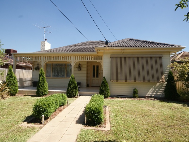 5 Myrtle Grove, Airport West VIC 3042