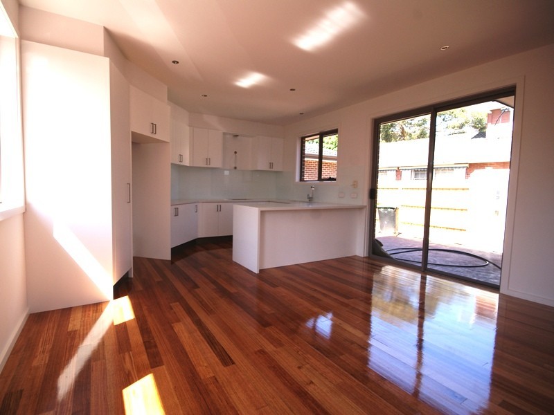 1/479 Buckley Street, Essendon VIC 3040