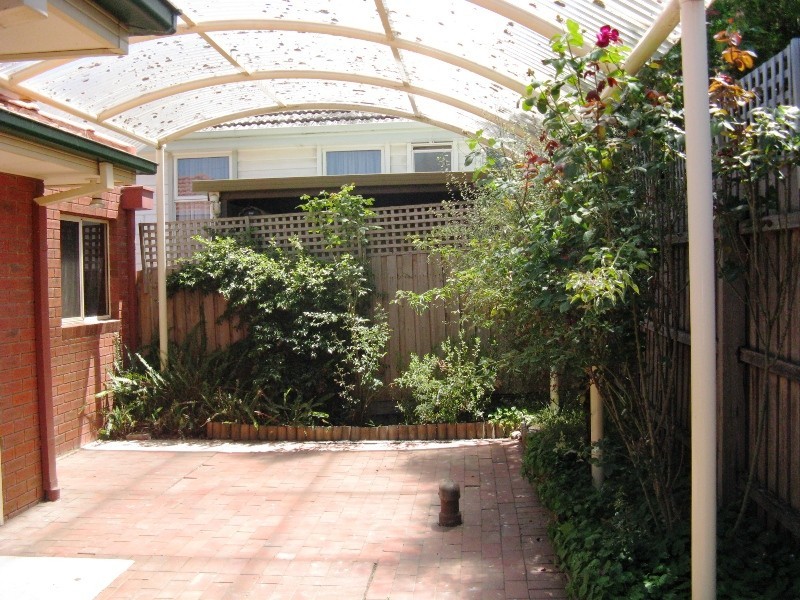 4/360 Buckley Street, Essendon VIC 3040