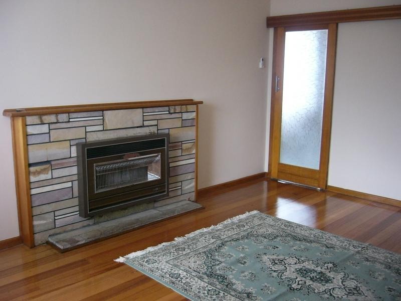 62 Ridge Drive, Avondale Heights VIC 3034