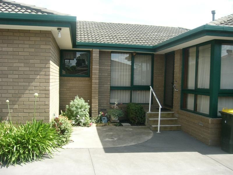 4/135 Ogilvie Street, Essendon VIC 3040