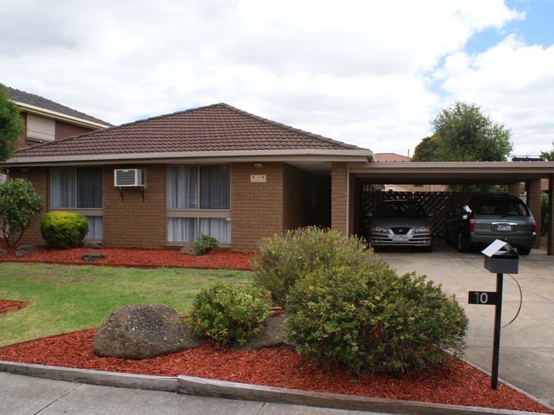 10 Grimes Avenue, Taylors Lakes VIC 3038