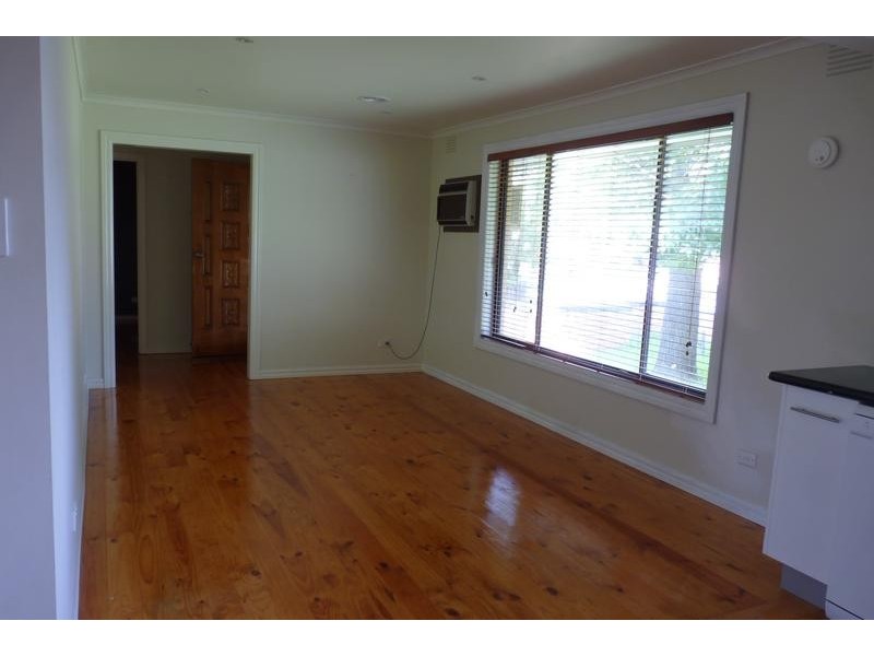 1/11 Grandview Ave, Glenroy VIC 3046