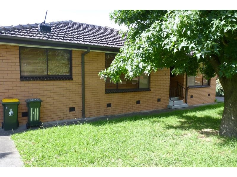 1/11 Grandview Ave, Glenroy VIC 3046