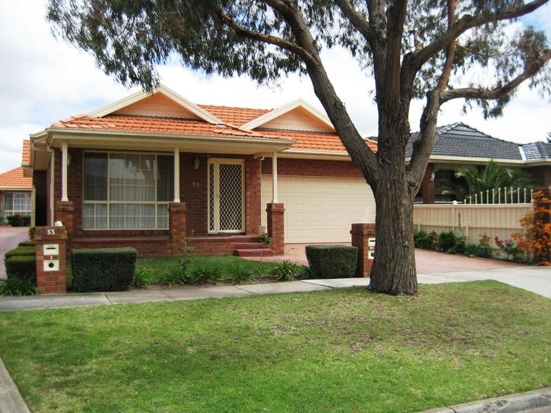 1/33 Renown Street, Essendon VIC 3040