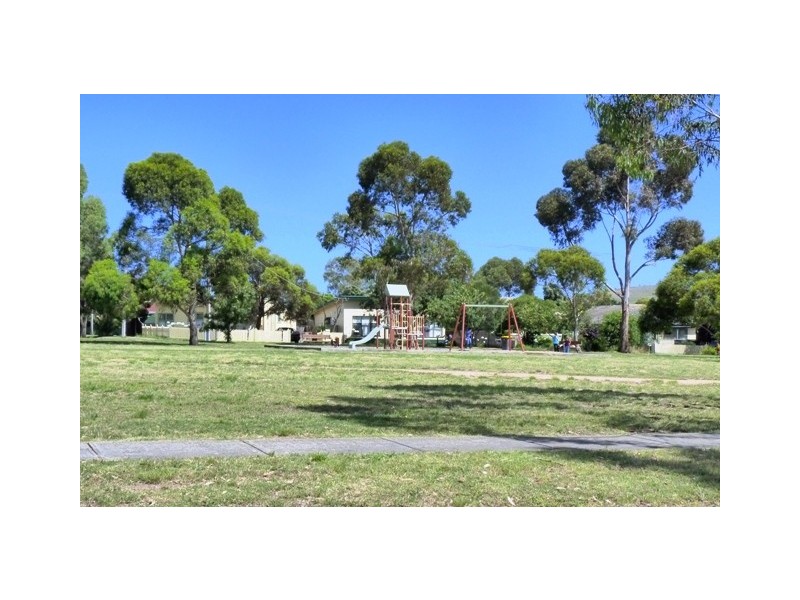 29 Lawson Street, Sunbury VIC 3429