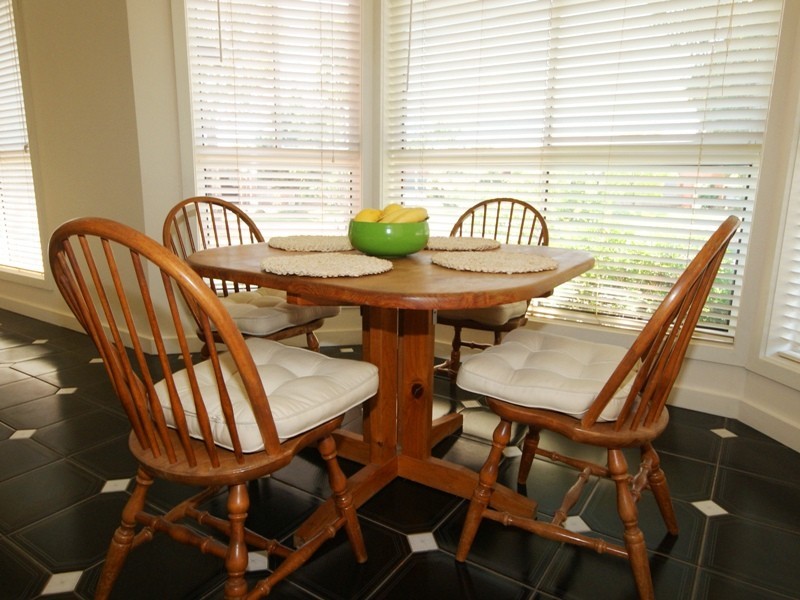 15 Kingsmead Close, Sunshine North VIC 3020