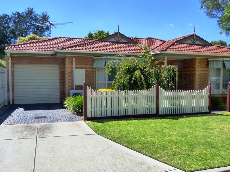 4 Irving Street, Niddrie VIC 3042