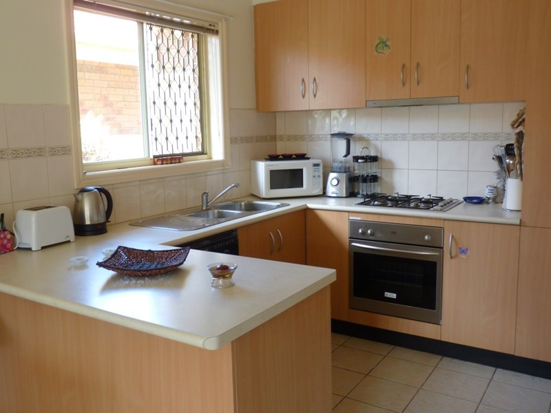 4/24 Kitchener Road, Pascoe Vale VIC 3044