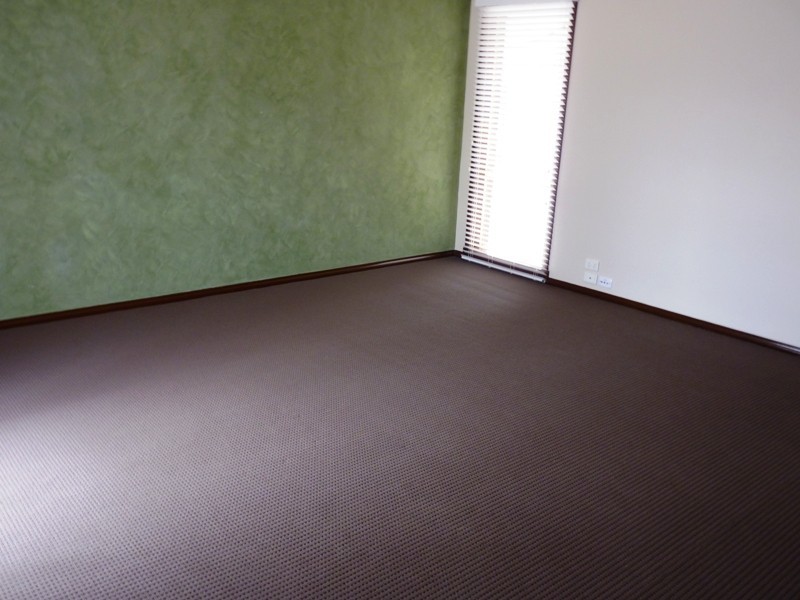 4 Ozzimo Drive, Hillside VIC 3037