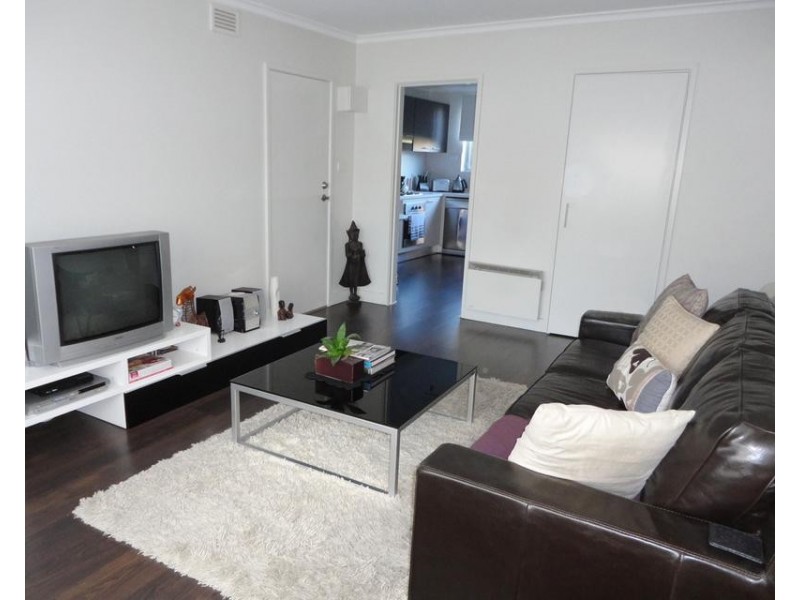 2/10 O’Shannassy Street, Essendon VIC 3040