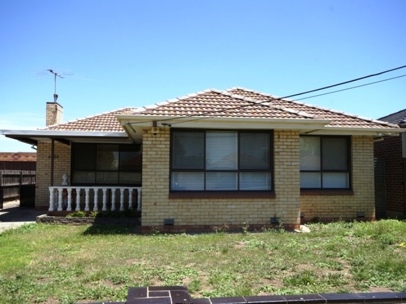 17 Sydney Street, Avondale Heights VIC 3034