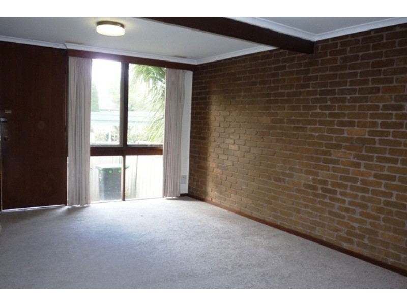 12/1 Gracedale Court, Strathmore VIC 3041