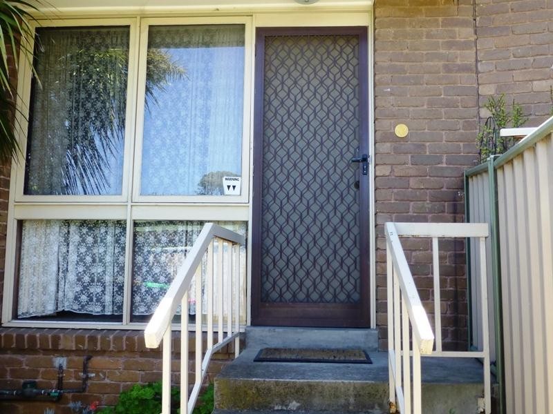 12/1 Gracedale Court, Strathmore VIC 3041