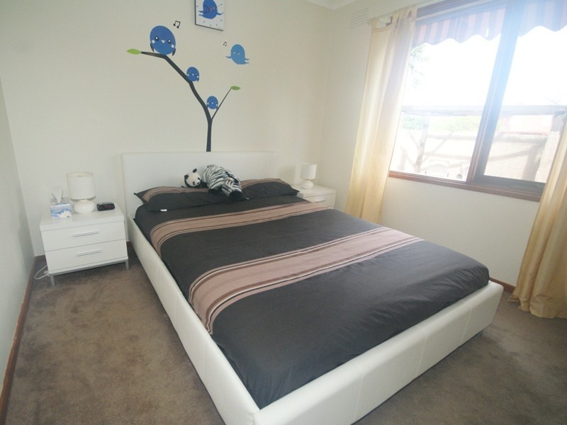 Taylors Lakes VIC 3038