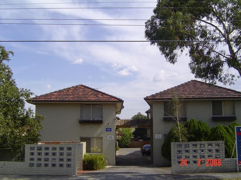 23/15 Royal Avenue, Essendon North VIC 3041
