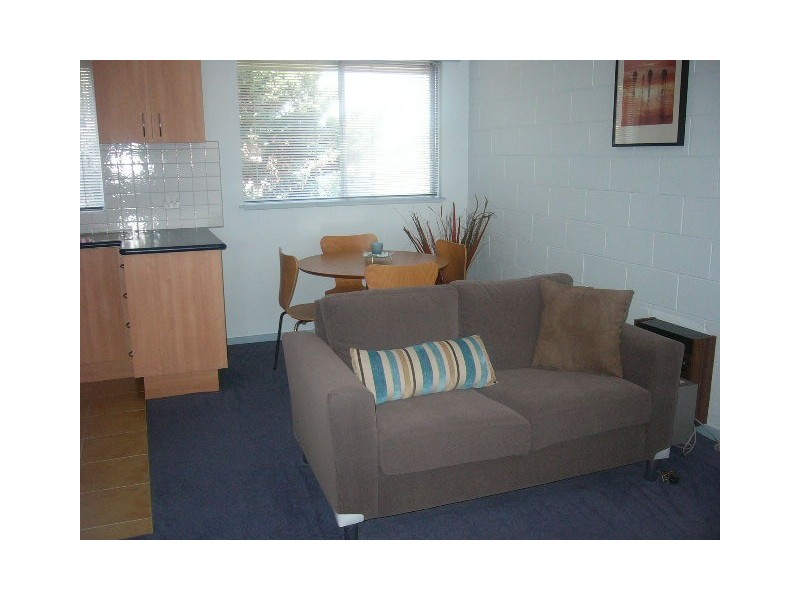 23/15 Royal Avenue, Essendon North VIC 3041