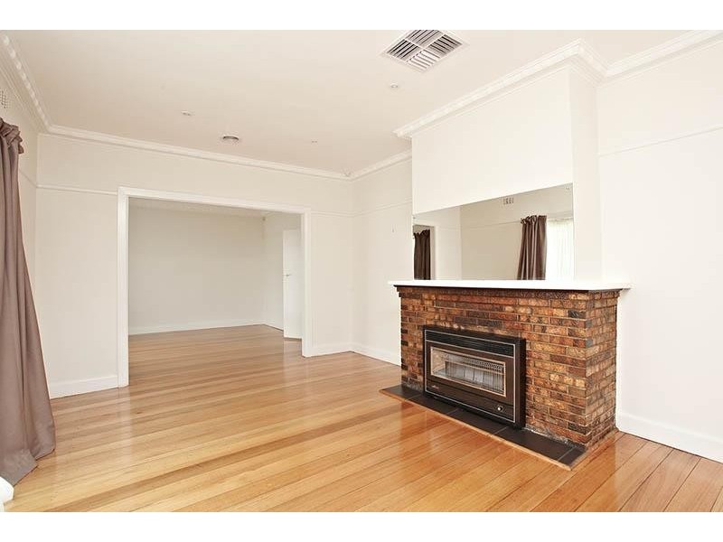 2 Olive Grove, Pascoe Vale VIC 3044