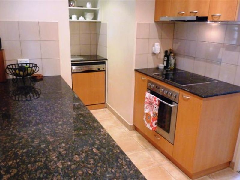 8/14 Raleigh Street, Essendon VIC 3040