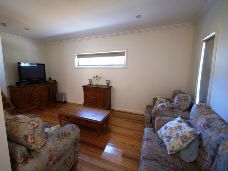 1/56 Winifred Street, Oak Park VIC 3046