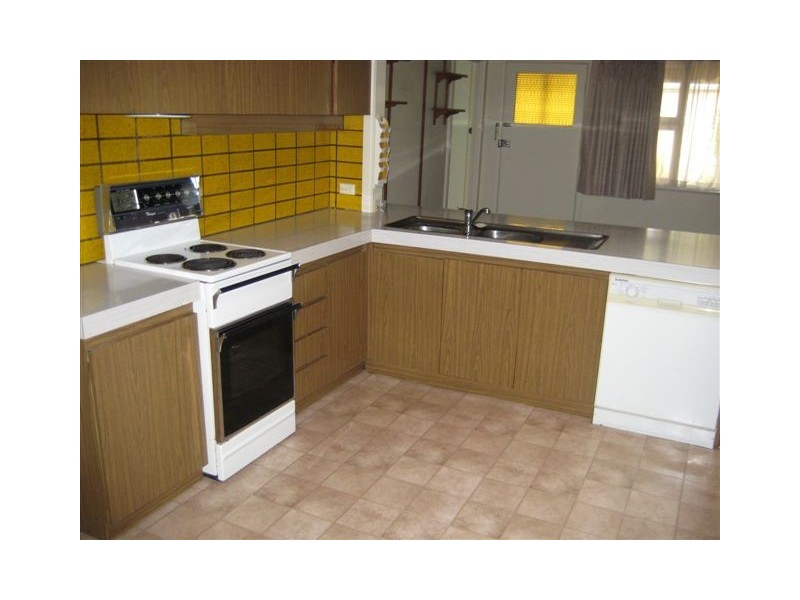 27 Langton Street, Glenroy VIC 3046