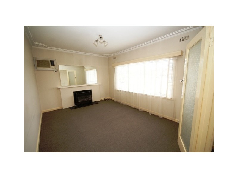 18 Peters Street, Airport West VIC 3042