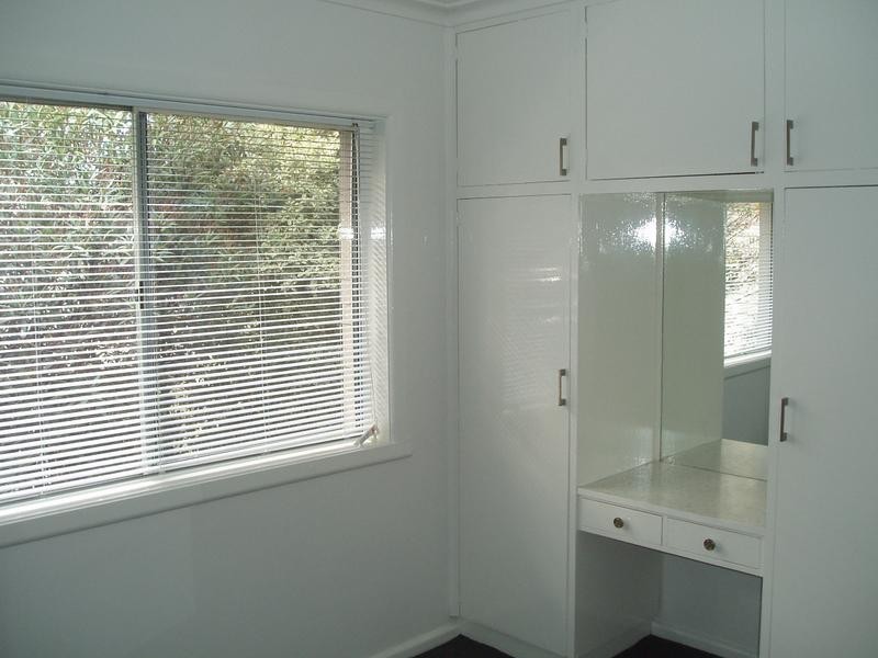 4/10 Loeman Street, Essendon VIC 3040