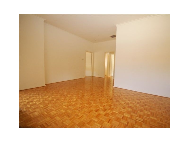 1/12 Forrester Street, Essendon VIC 3040