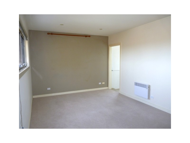 21/42-50 Napier Crescent, Essendon VIC 3040