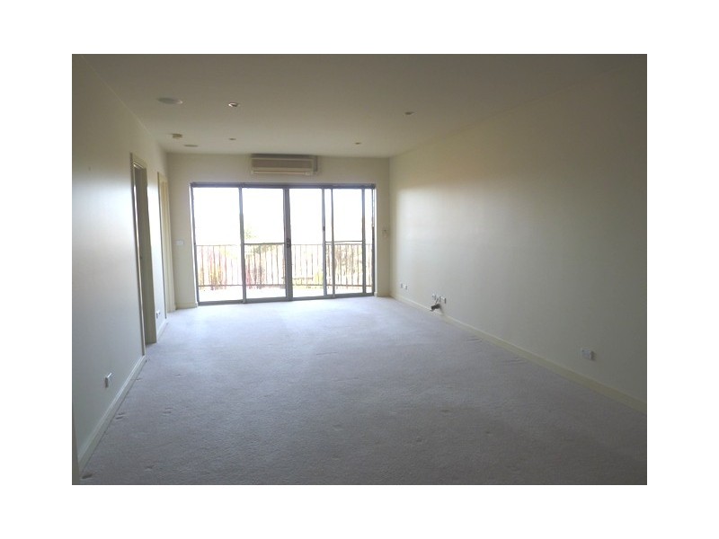 21/42-50 Napier Crescent, Essendon VIC 3040